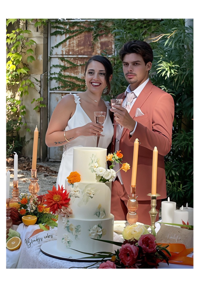Wedding cake floral raffiné avec fleurs en crème, créé en Provence – Blendys Cakes