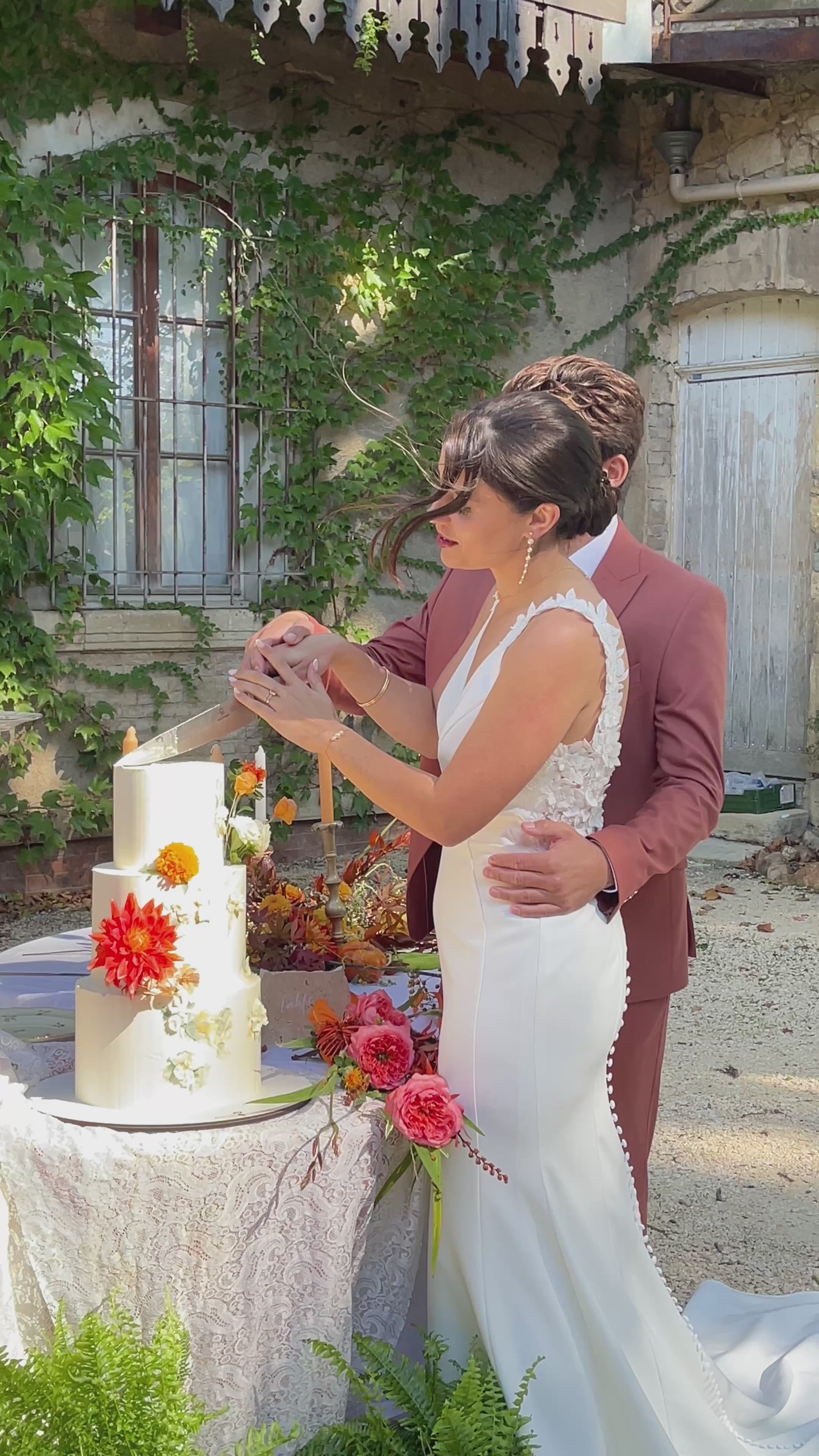 Charger la vidéo: 🌸 Wedding Cake Floral